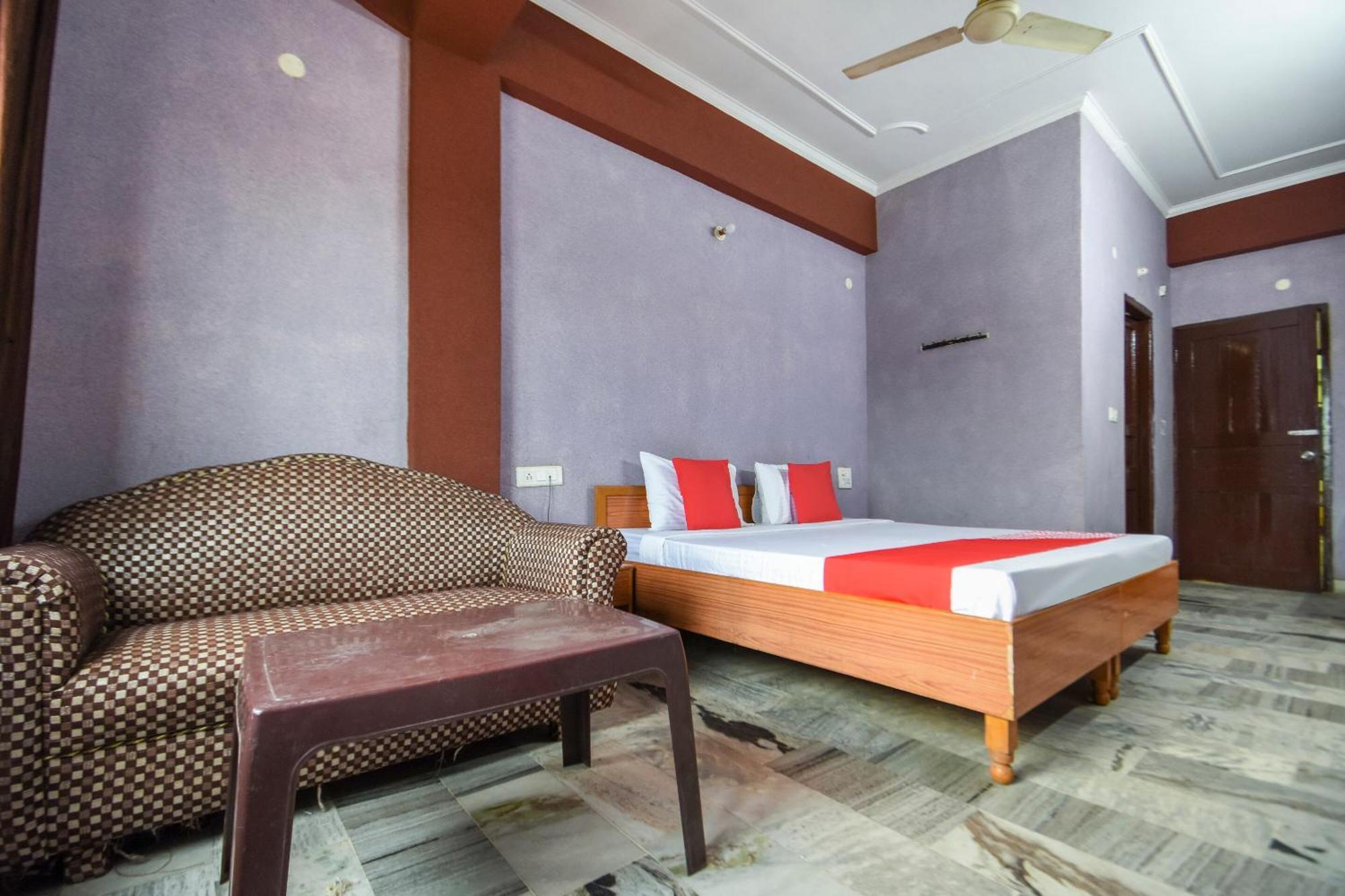 โอโย 47040 ไวบ์ โฮเต็ล Hotel Nalagarh ภายนอก รูปภาพ
